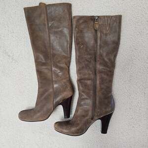 Fossil Taupe Distressed Nubuck Leather Tall 4" Heel Zip Boots Boho Cottage 7 EUC